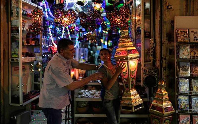 صور: القدس تستعد لاستقبال شهر رمضان