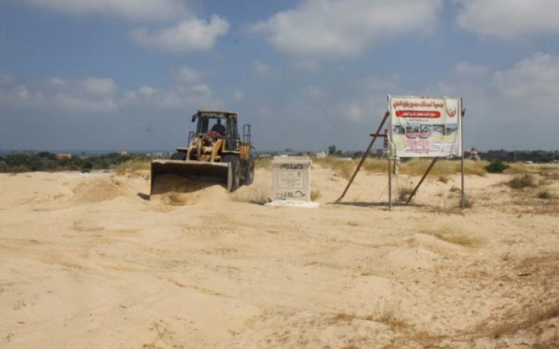 بالصور: حملة شعبية لتشجير محيط المجمع الطبي برفح‎