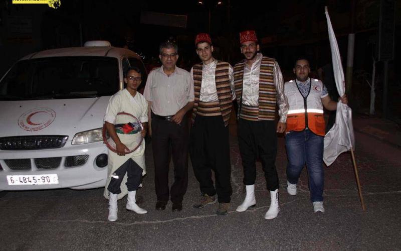 صور: المسحراتي يجوب مدينة قلقيلية
