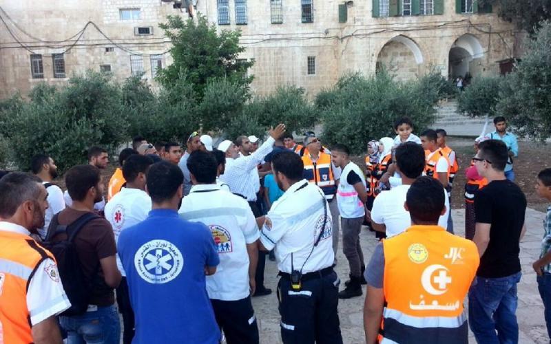 صور: الطواقم الطبية المناوبة بالأقصى