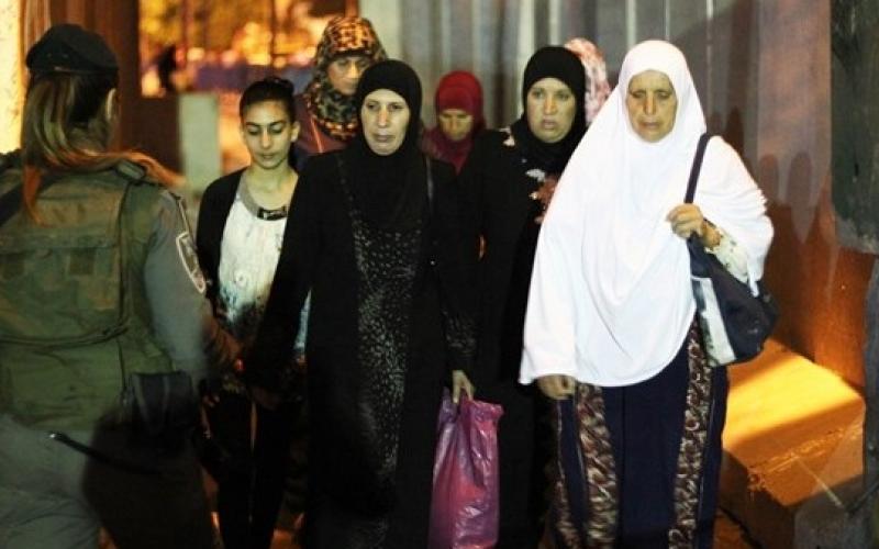 صور: آلالاف الفلسطينيين يتوجهون للصلاة بالأقصى