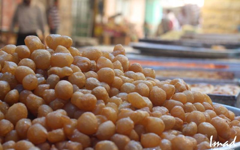 صور: أجواء رمضان في أسواق الخليل