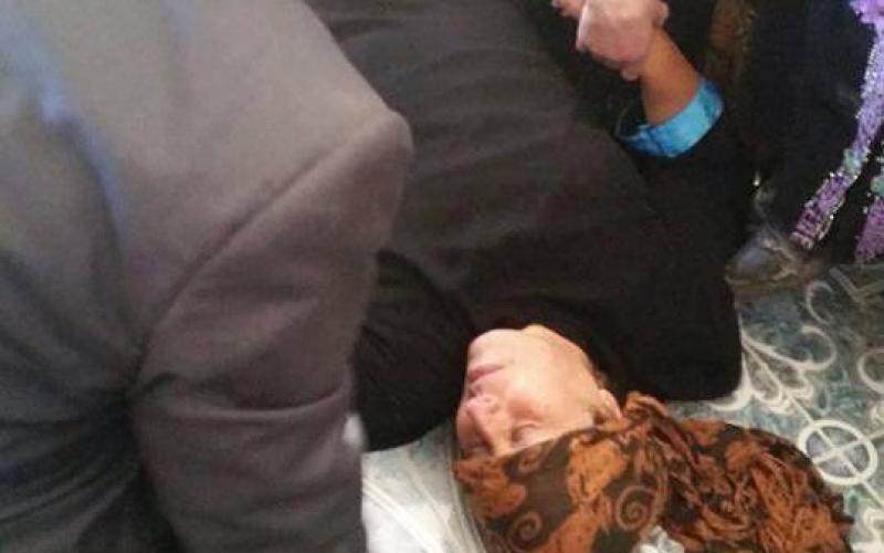 صور: إصابة والدة منفذ عملة الطعن بالصدمة