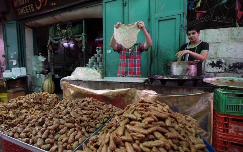 صور: الأجواء الرمضانية في أسواق نابلس