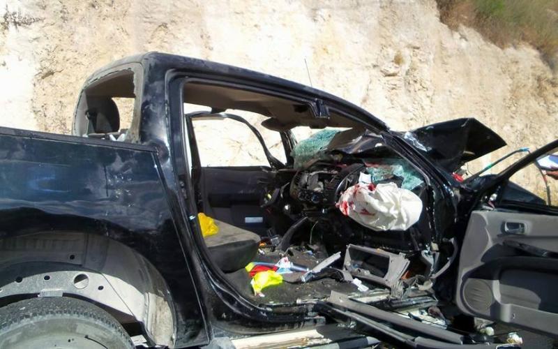 صور: إصابتان بحادث مروع جنوب جنين