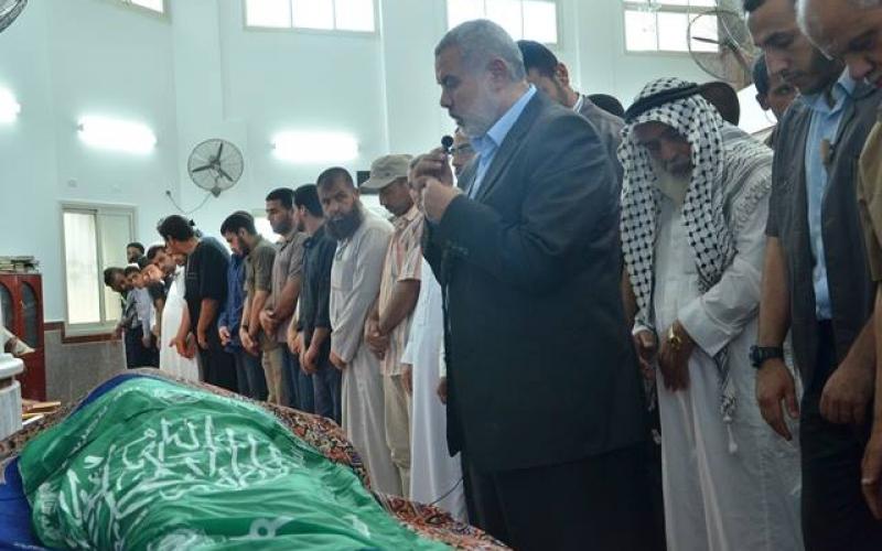 صور: حماس تشيع أحد قادتها في خانيونس