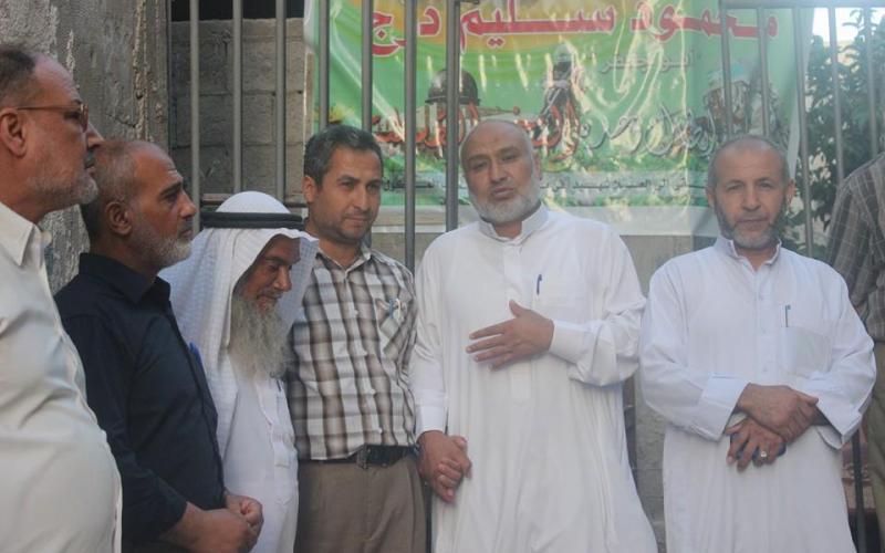 صور: حماس تزور عوائل الشهداء ببيت حانون