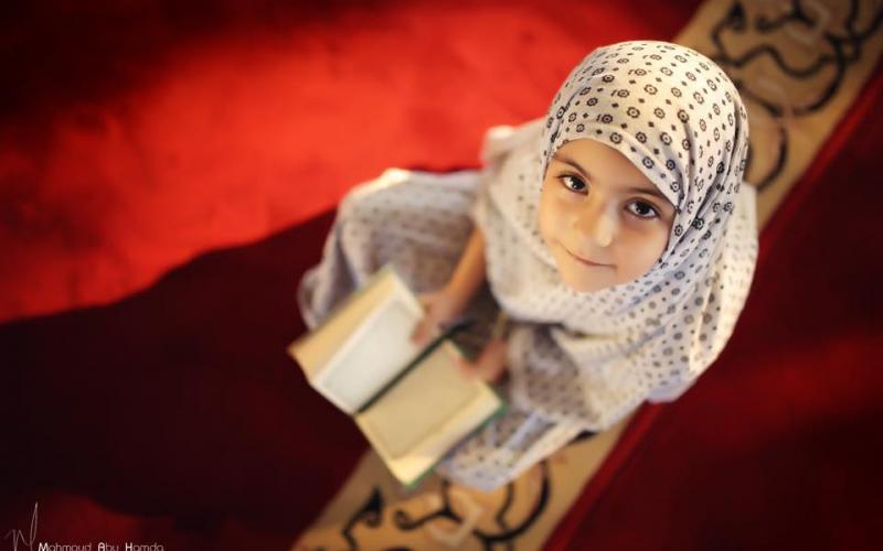 صور: الأجواء الرمضانية في المسجد العمري