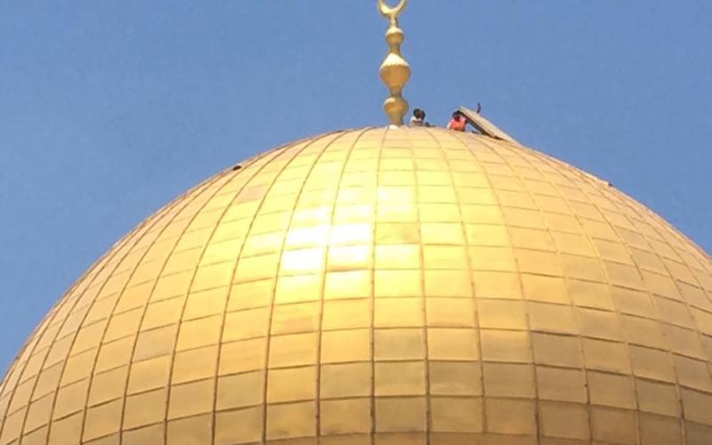 صور: الآلاف يصلون في المسجد الأقصى