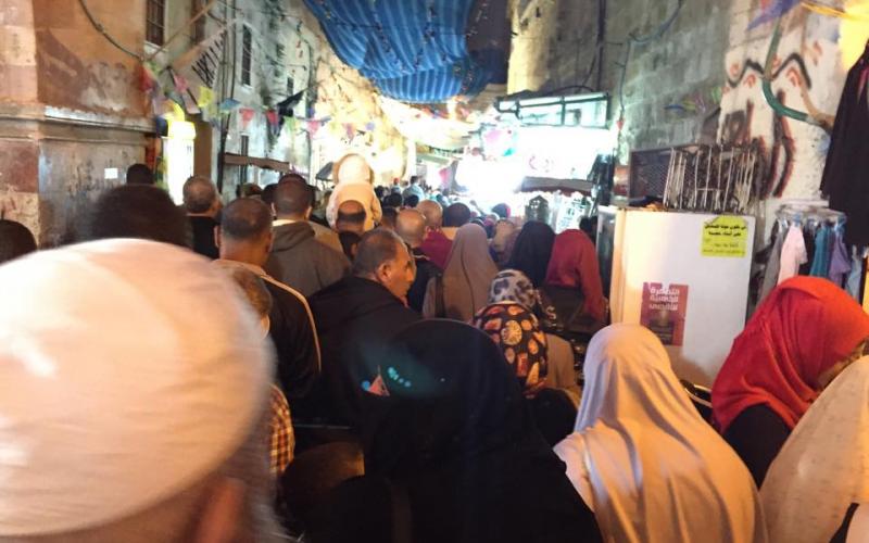 صور: الآلاف يصلون في المسجد الأقصى