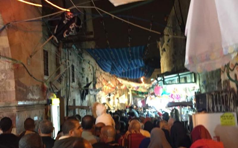 صور: الآلاف يصلون في المسجد الأقصى