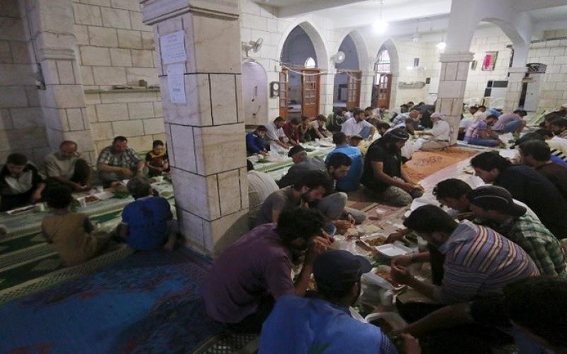 صور: أجواءٌ رمضانية في البلاد الإسلامية
