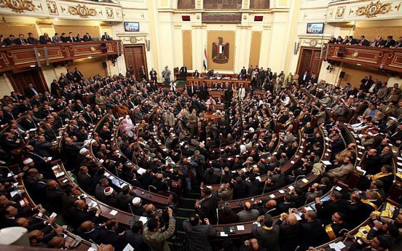 (صورة) مرسي يقرر عودة مجلس الشعب