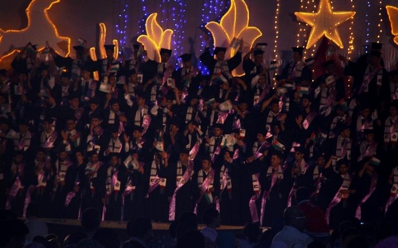 صور.. تخريج طلبة جامعة القدس المفتوحة بغزة