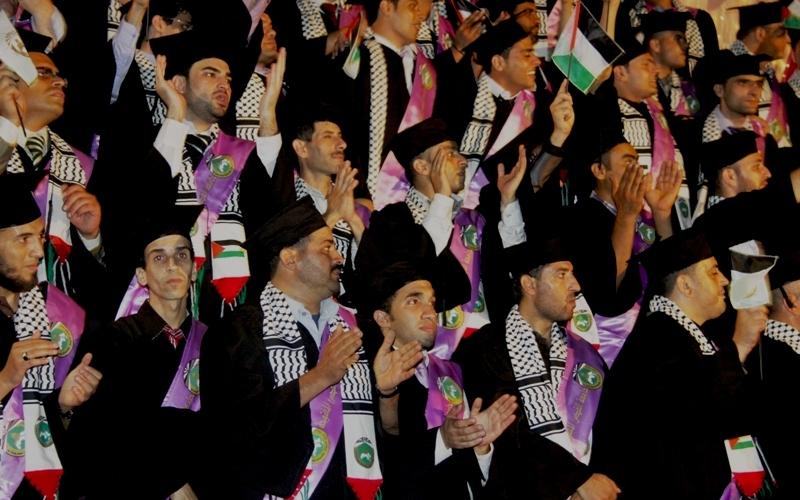 صور.. تخريج طلبة جامعة القدس المفتوحة بغزة