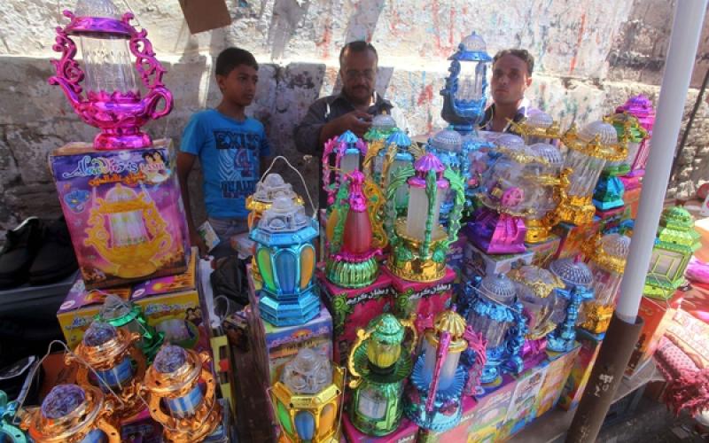 صور.. غزة تستعد لرمضان