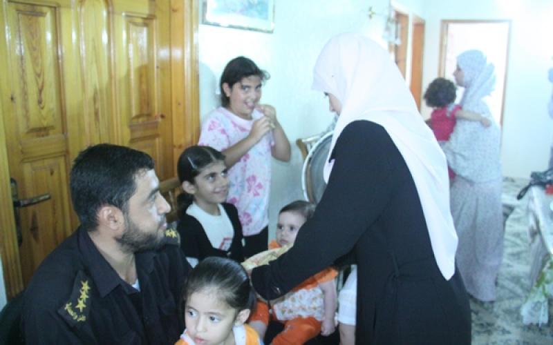 بالصور..الأولى على فلسطين تهدي تفوقها للأسرى