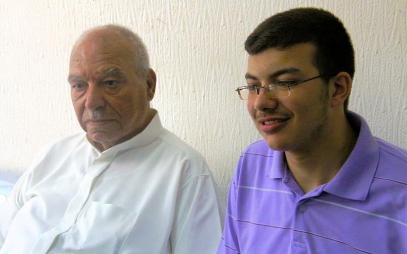 بالصور..الأول على غزة بالعلمي: "توفيقي من الله"