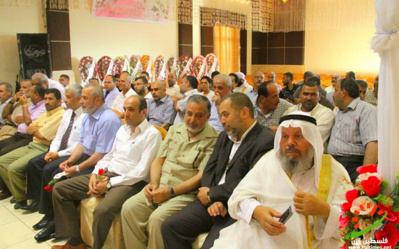 صور.. هنية يكرم أوائل التوجيهي بقطاع غزة