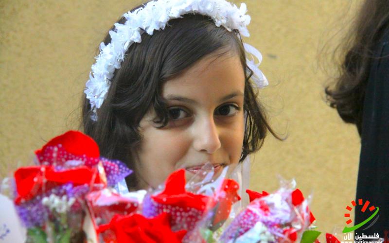 صور.. هنية يكرم أوائل التوجيهي بقطاع غزة