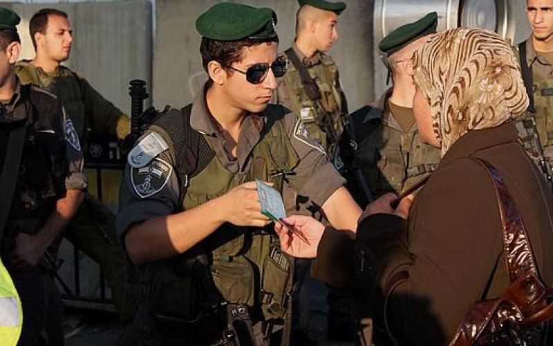 بالصور.. القدس.. نشاط إيماني وترهل اقتصادي