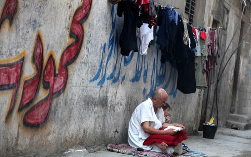 صور.. الحر في رمضان يخرج الناس من بيوتهم