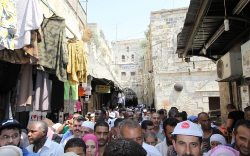 صور .. 250 ألف مصلٍ أدوا الجمعة في الأقصى