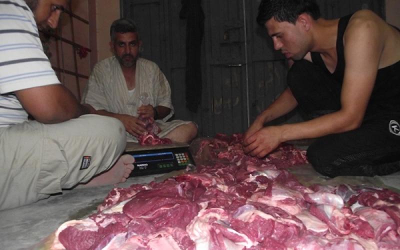 بالصور.. حماس تواصل جهودها لإغاثة الفقراء