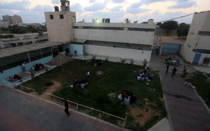 صور.. إفطار وتراويح بسجن غزة المركزي