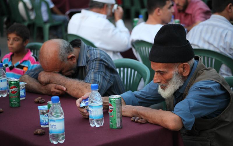 صور.. "واعد" تقيم إفطاراً جماعياً لأهالي الأسرى