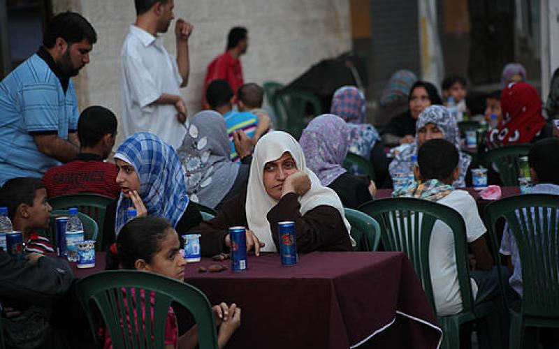 صور.. "واعد" تقيم إفطاراً جماعياً لأهالي الأسرى