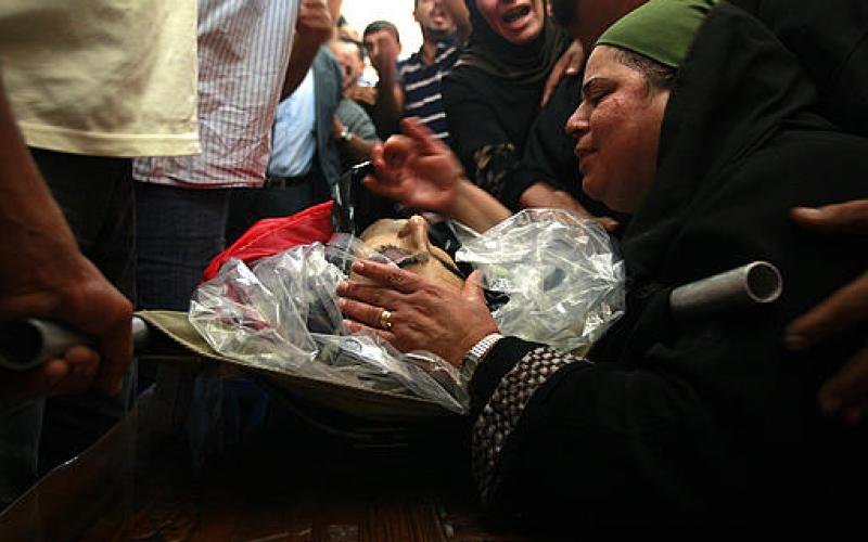 بالصور.. تشيع جثمان الشهيد أكرم بدر في بيتللو