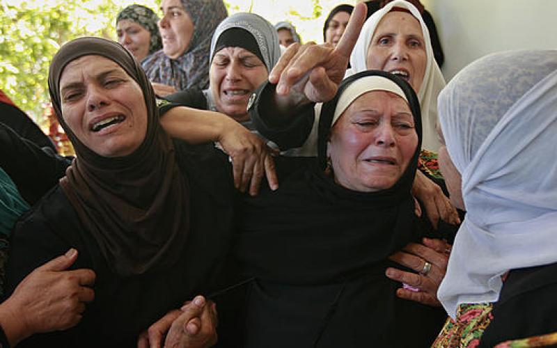 بالصور.. تشيع جثمان الشهيد أكرم بدر في بيتللو
