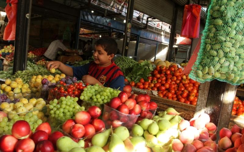 صور: خيرات غزة بالأسواق قبيل رمضان