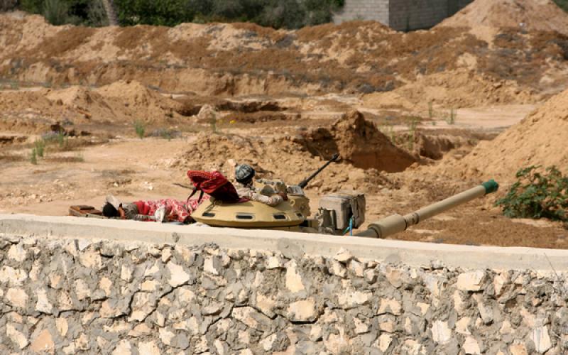 صور: دبابات مصرية لأول مرة تصل حدود غزة