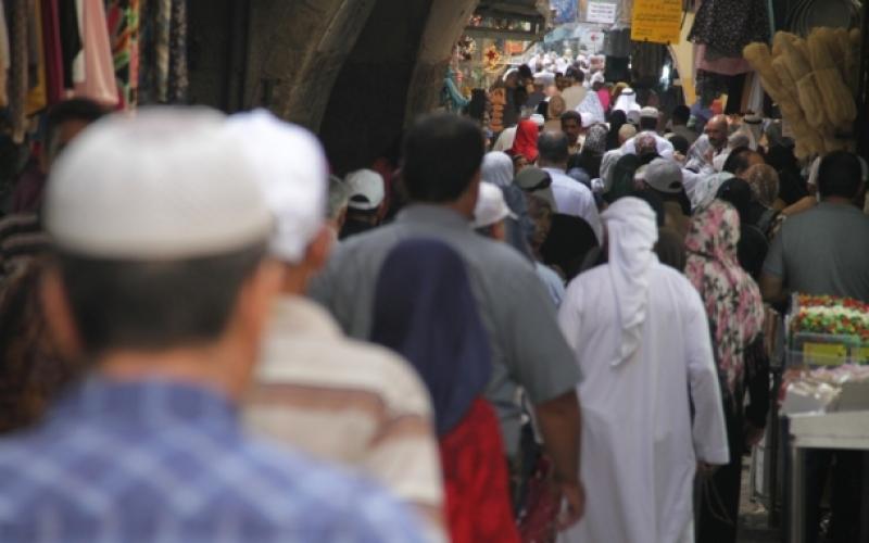 صور: حشود المصلين تتوجه للأقصى