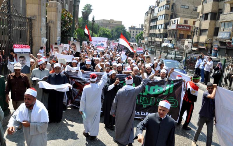 صور: الأزهر ينتفض ضد "الانقلاب"