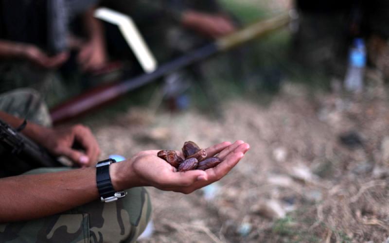 صور: المجاهدون على الثغور في رمضان