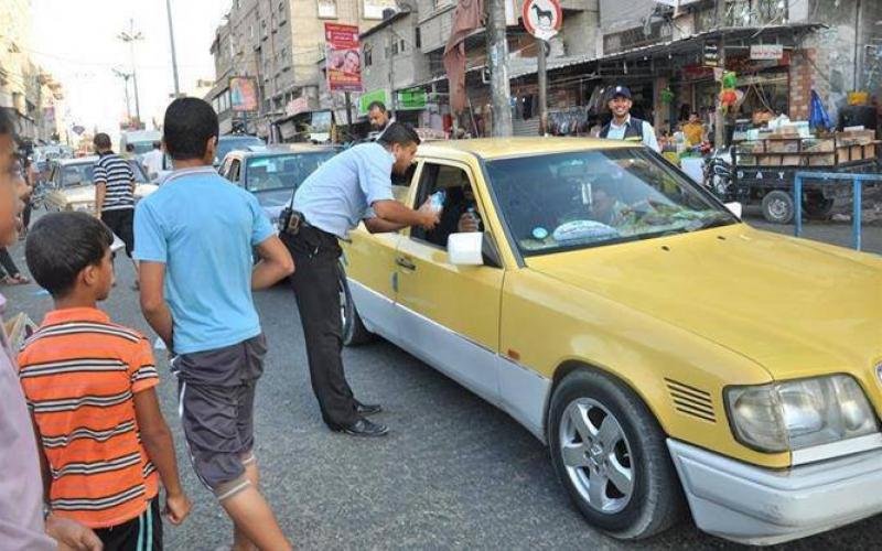 بالصور: "النقل" تُطلق حملة "لا تُسرع وإفطارك علينا"