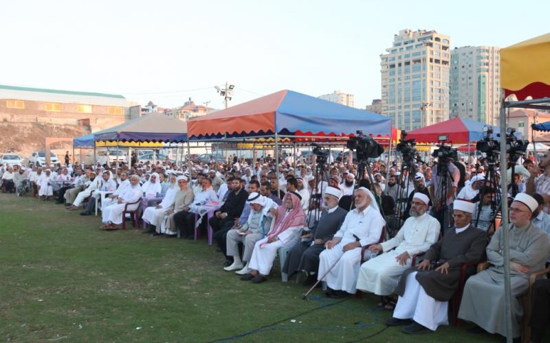 صور: هنية يشارك حفل تكريم العلماء والدعاة