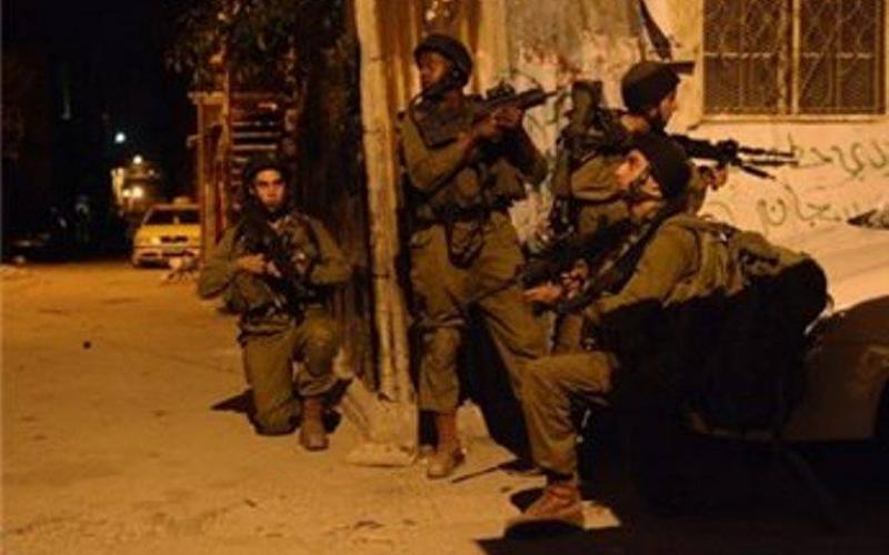 بالصور: مواجهات بالقدس حتى ساعات السحور