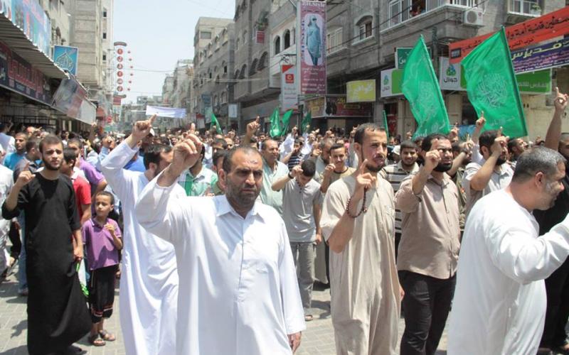 صور: مسيرة رفضًا لتهديدات الاحتلال شمال غزة