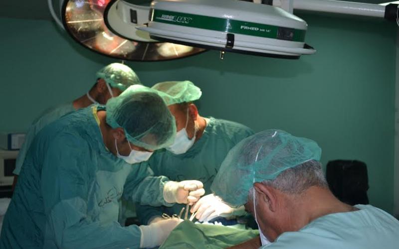 بالصور: الخدمة العامة تجري عملية معقدة بالدماغ