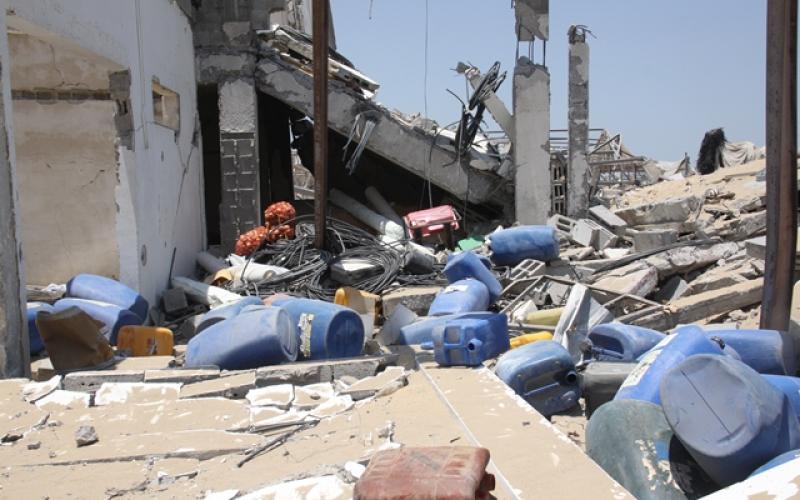 صور: دمار بالدفيئات الزراعية بخانيونس
