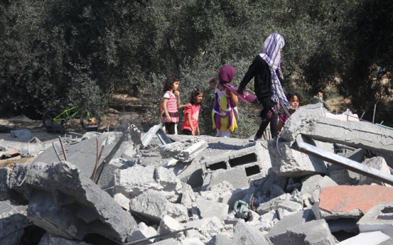 صور: الدمار إثر قصف منزل أبو دقة بخانيونس