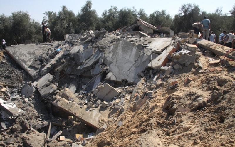 صور: الدمار إثر قصف منزل أبو دقة بخانيونس