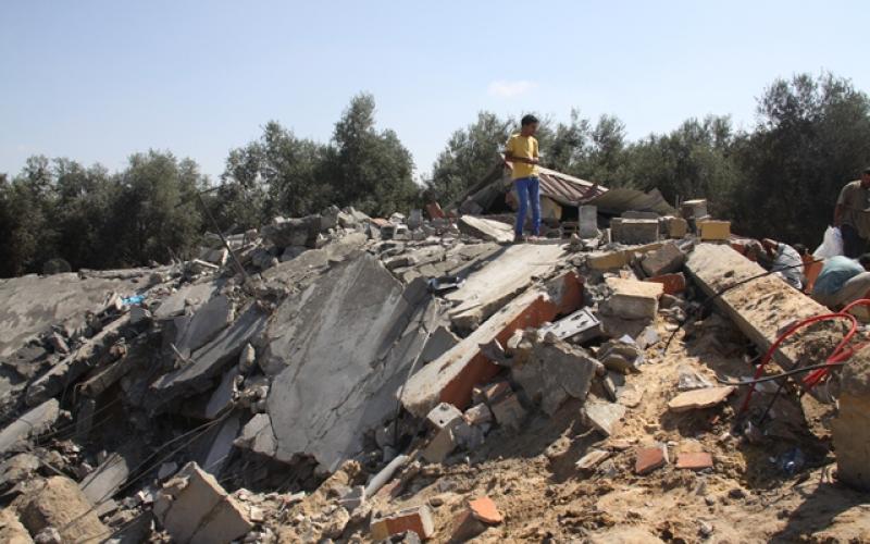 صور: الدمار إثر قصف منزل أبو دقة بخانيونس