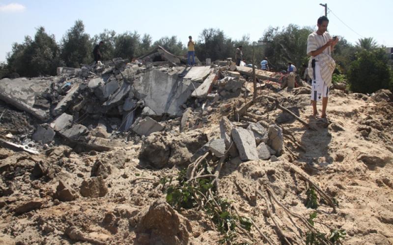 صور: الدمار إثر قصف منزل أبو دقة بخانيونس