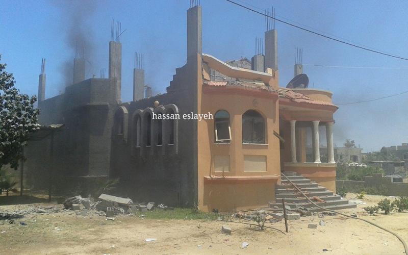 صور: استهداف منزل "الغلبان" في خانيونس