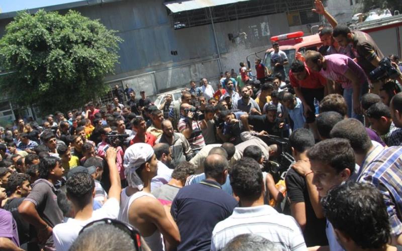 صور: استهداف الاحتلال لسيارة وسط غزة